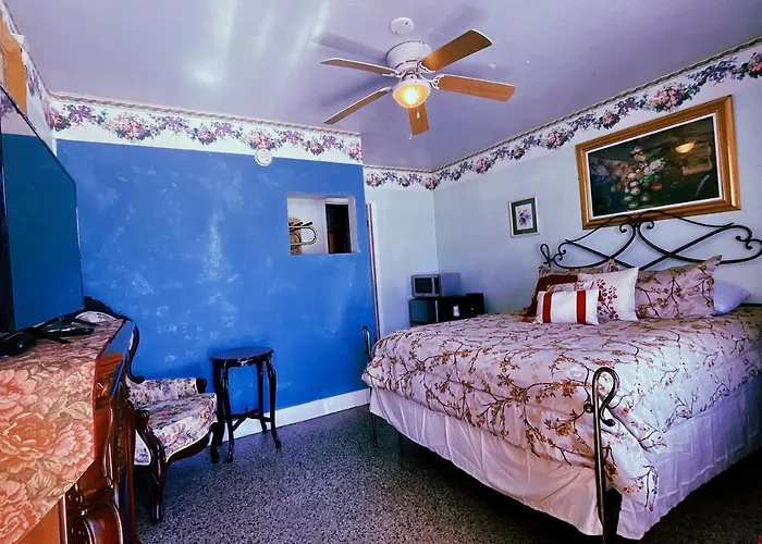 Shamrock Cove Inn