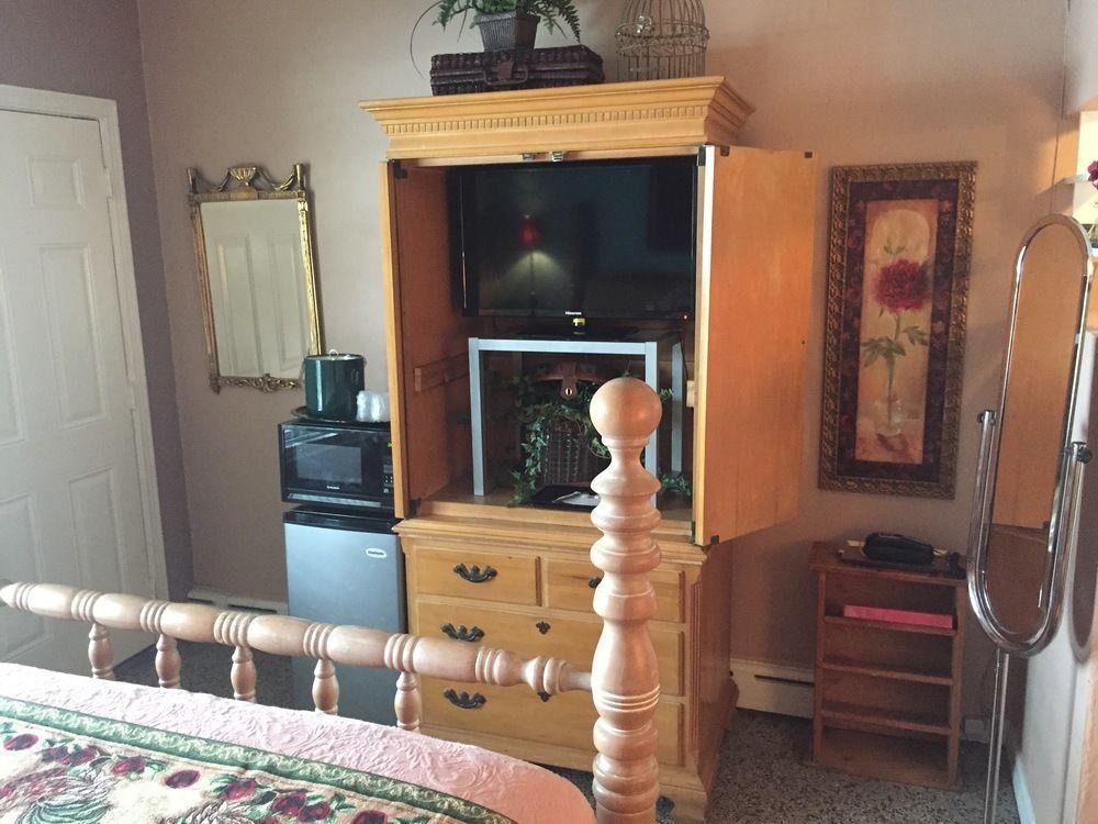 Shamrock Cove Motel 4*